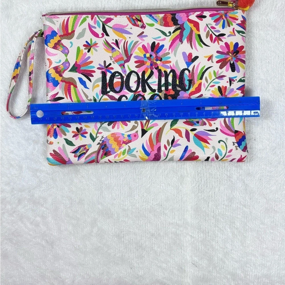 Vibrant Pink and Red Floral Cosmetic Bag with Playful Pom-Pom 🪷